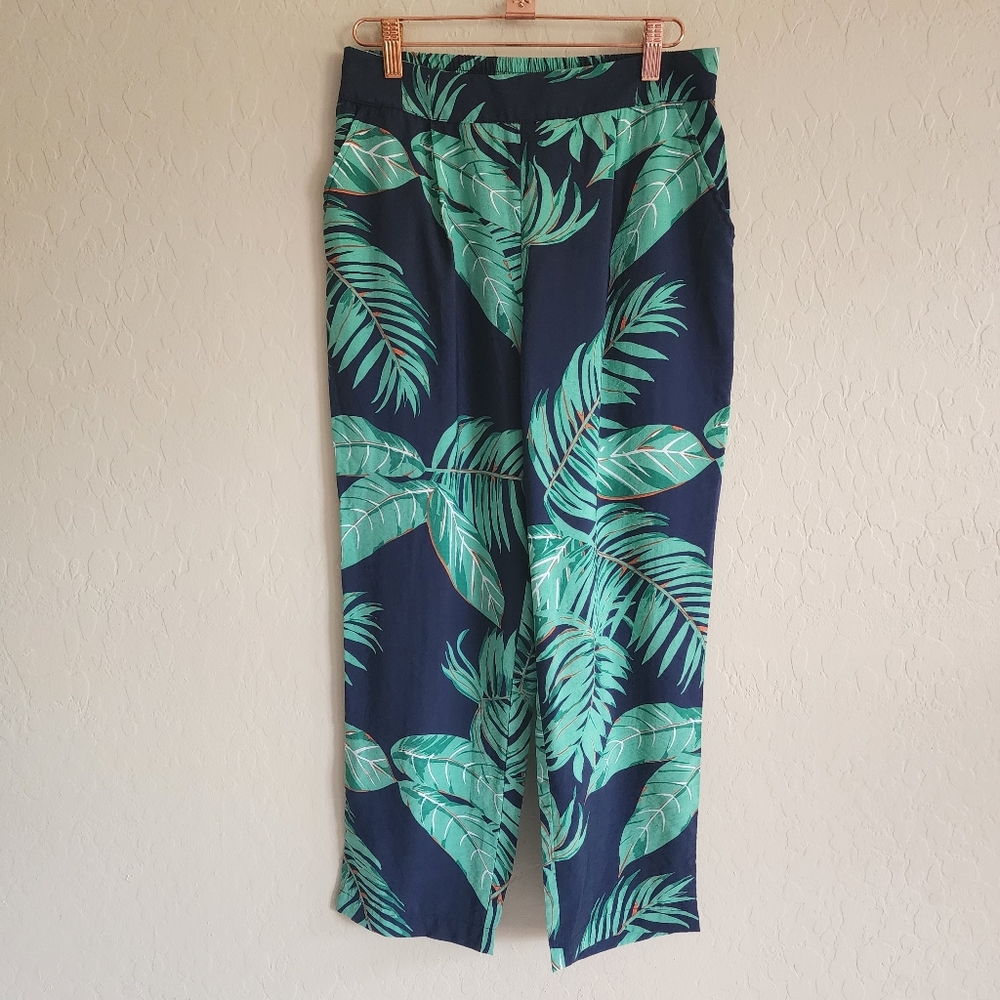 Skies Are Blue Tropical Cropped Pants Small NWT Palm leaves